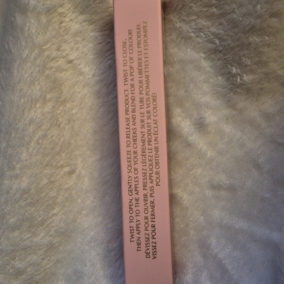Charlotte Tilbury Pillow Talk Matte Beauty Blush Wand - Pillow Talk NIB - Picture 3 of 8